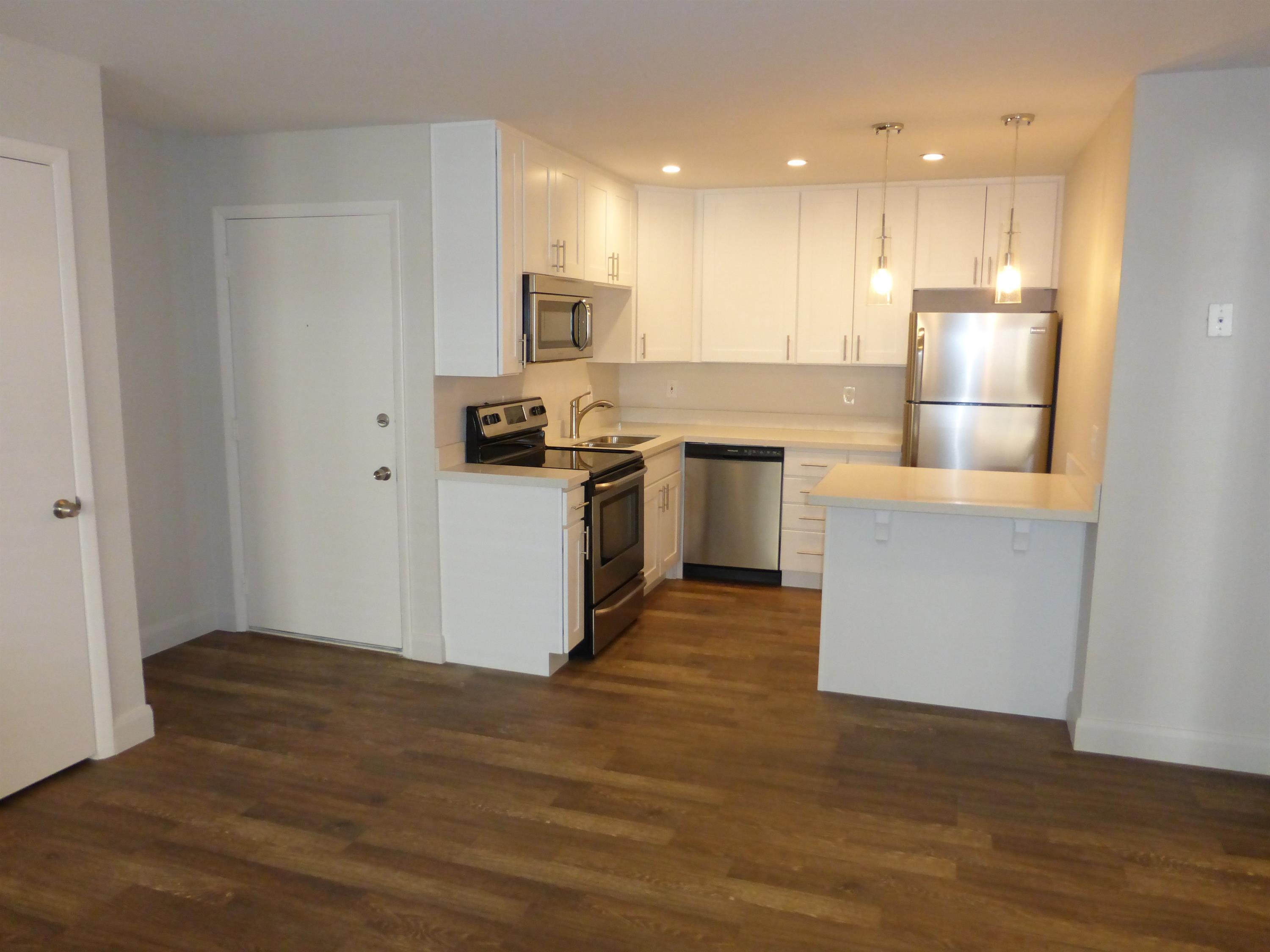 172 W. Clinton Ave. #106